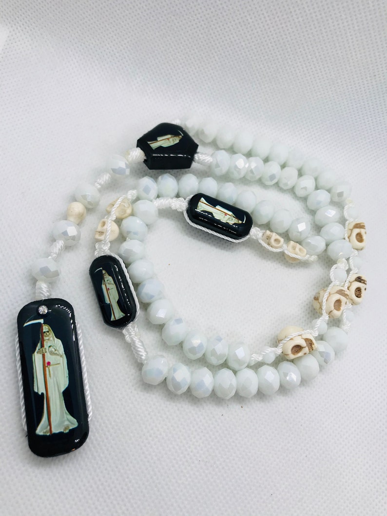 Rosario Santa Muerte Blanca Cristal Blanco Perla White Holy Death Crystal Rosary hand made with Pearl White bead