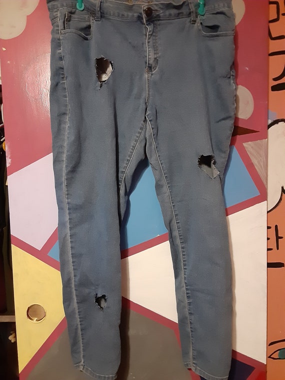heart ripped jeans