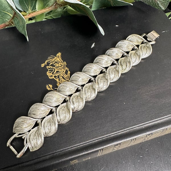 Vintage Coro bracelet, silver tone