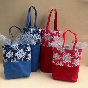 Christmas fabric gift bag, Holiday fabric gift bag, Eco-Friendly gift bag