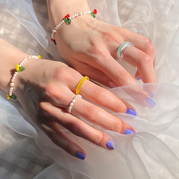 Pearl and acrylic ring set, Acrylic, Fresh-water pearl, Dainty rings, Ring sets, Fashion jewelry, [RB21-06]