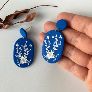 White Flower Polymer Clay Earring for women, Royal Blue Floral Earring, Garden Earring for gift, Embroidery Earring, Floral Jewelry image 3