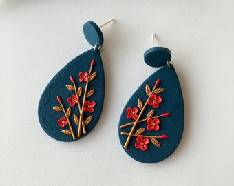 Dark Blue Floral Polymer clay Earring / Tiny Flower Jewelry Gift / Garden Botanical Earring / Handmade Plant Earring