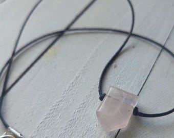 Chevron Rosenquarz Choker Halskette