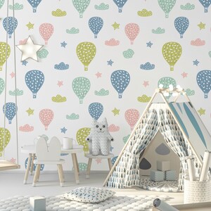 White Wallpaper with Colorful Air balloons and Clouds, Wallpaper for Kids, Nursery Wall Mural, Peel and Stick, Self-Adhesive, Wall Decor
