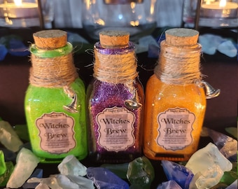 Decoración de botella de poción de Halloween con cerveza de brujas