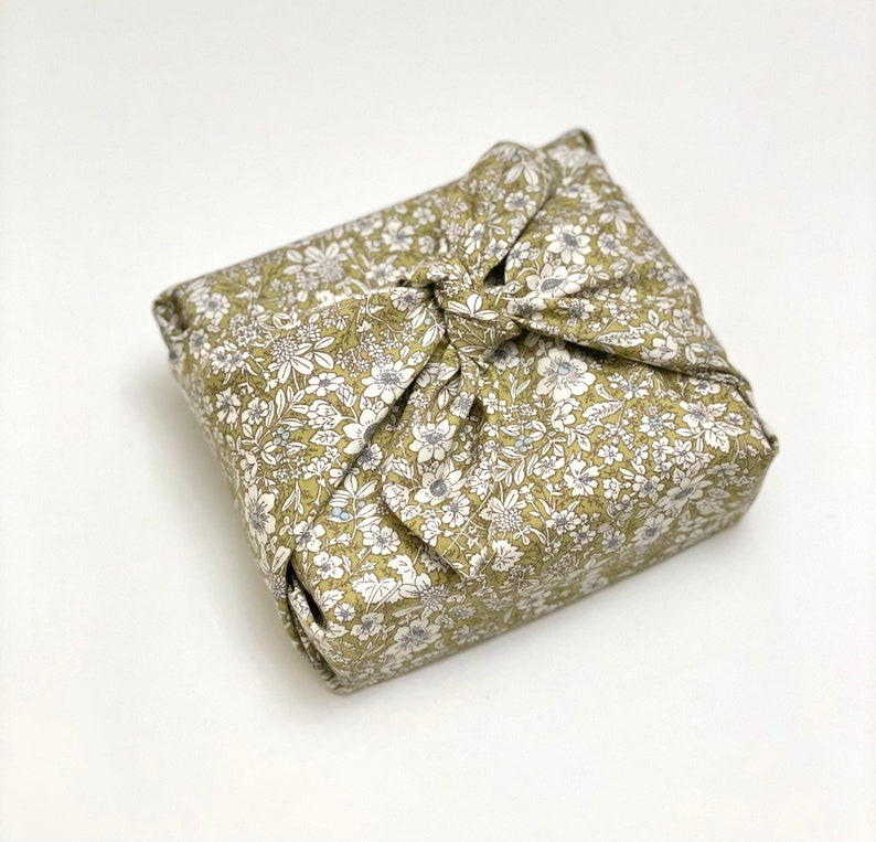 Furoshiki verpakking, herbruikbare stof cadeauverpakking, zero waste cadeauverpakking, verjaardagsdag cadeauverpakking, kerstcadeauverpakking Green Floral