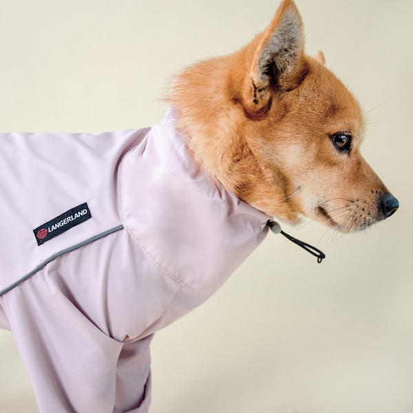 Rosa wasserdichter reflektierender Ganzkörper-Regenanzug, Hunderegenmantel mit Snood alle Abdeckung, handgefertigt nach Maß für alle Rassen