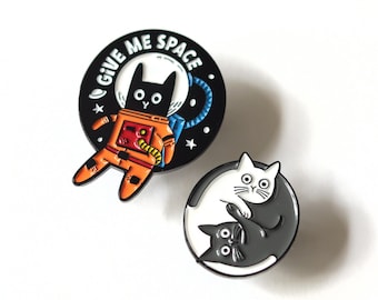 Cute enamel pin bundle - Cat enamel pins - Aesthetic enamel pins - Pins for backpacks - Funny enamel pin set
