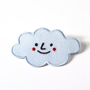 Cute cloud iron-on patch - Small embroidered patch - Cool backpack patch - smiley cloud patch for jeans - Mini patch for kids