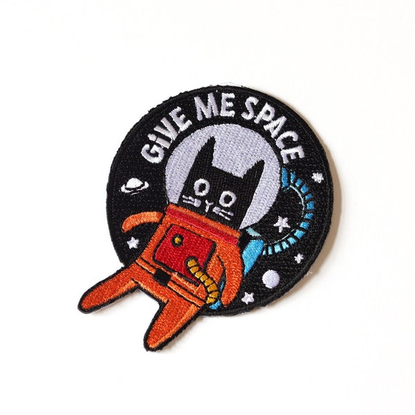 Cute Space Cat Patch - Give Me Space Embroidered Patch - Retro Astronaut Cool Iron-on Patch - Cool backpack patch - Animal patches for jeans