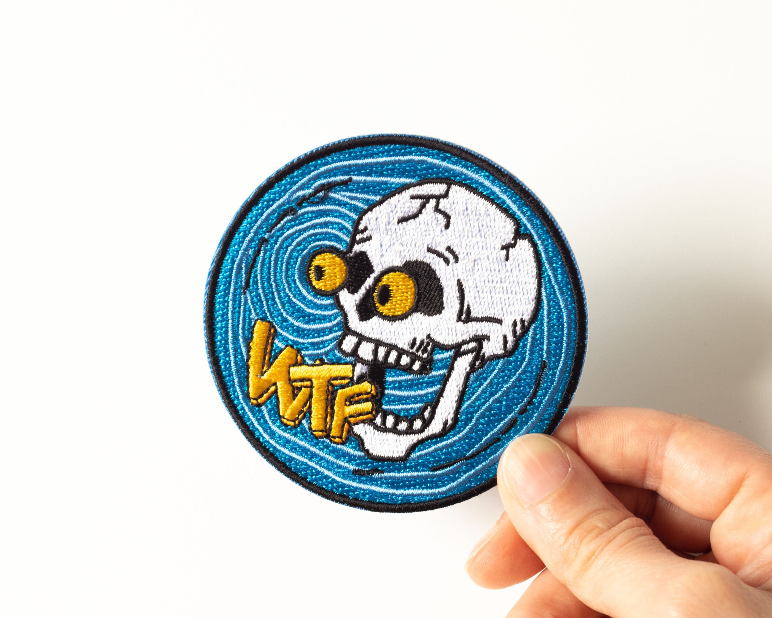 エロ漫画きい スカートの中の宇宙 WTF スカル アイロン接着パッチ | 面白い刺繍パッチ | 3 x 3 インチ - Etsy 日本