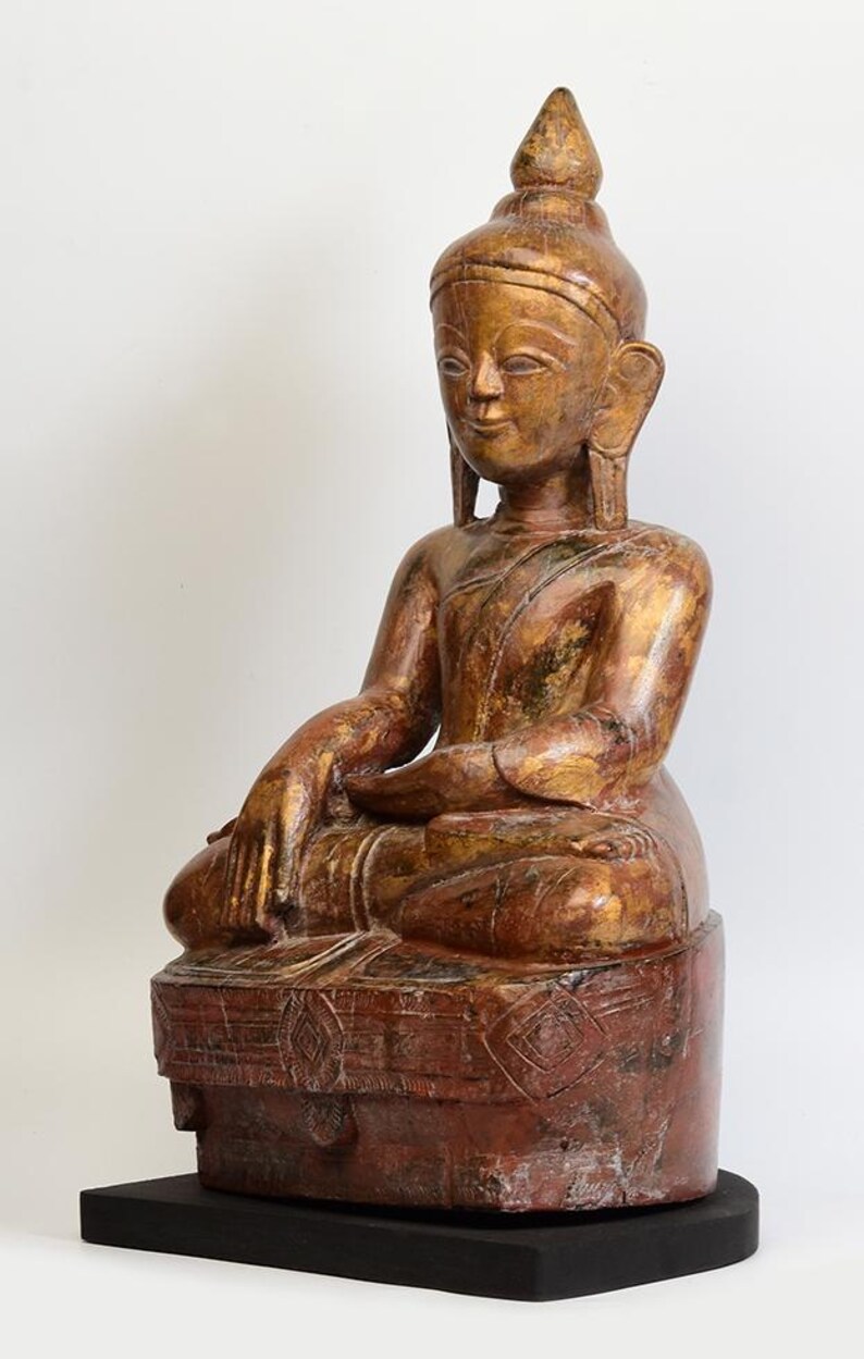 Curated visual reference: Gallery Detail: 18Th Century Shan Antique Burmese Wooden Seated Buddha