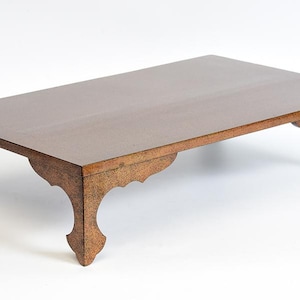 Anfang des 20.Jahrhunderts, Showa, japanischer lackierter Holztisch / Beistelltisch