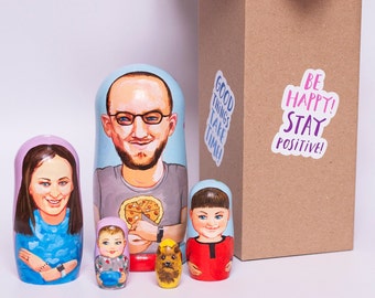 Poupées gigognes personnalisées - Portraits peints - Poupées matriochka avec portrait - Portrait de famille - Idée cadeau famille - Poupées personnalisées par photo