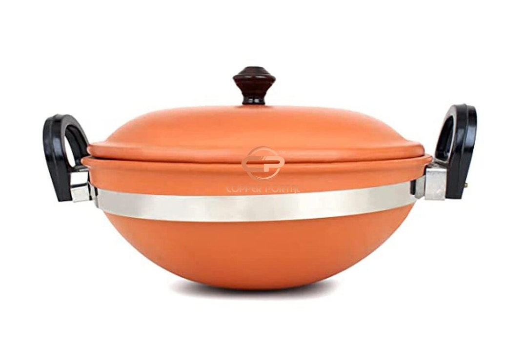 Clay Cooking Earthernware terracota Handi With Handle and Cover. Flat