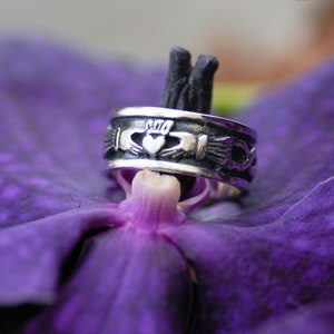 Claddagh Ring for Men Women, SOLID Sterling Silver 9mm Irish Band Ring, Vintage Oxidized Black Claddagh Jewelry. Big sizes Rings.