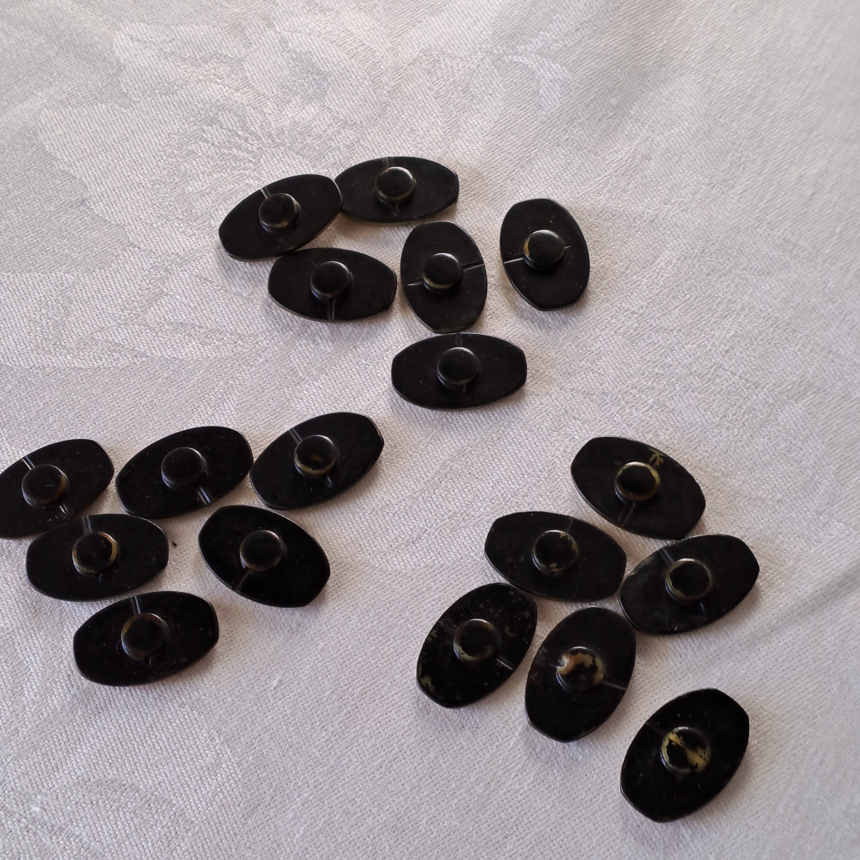 6 Vintage Oval Plastic Buttons. Decorated With Gold and MOP Paint ...