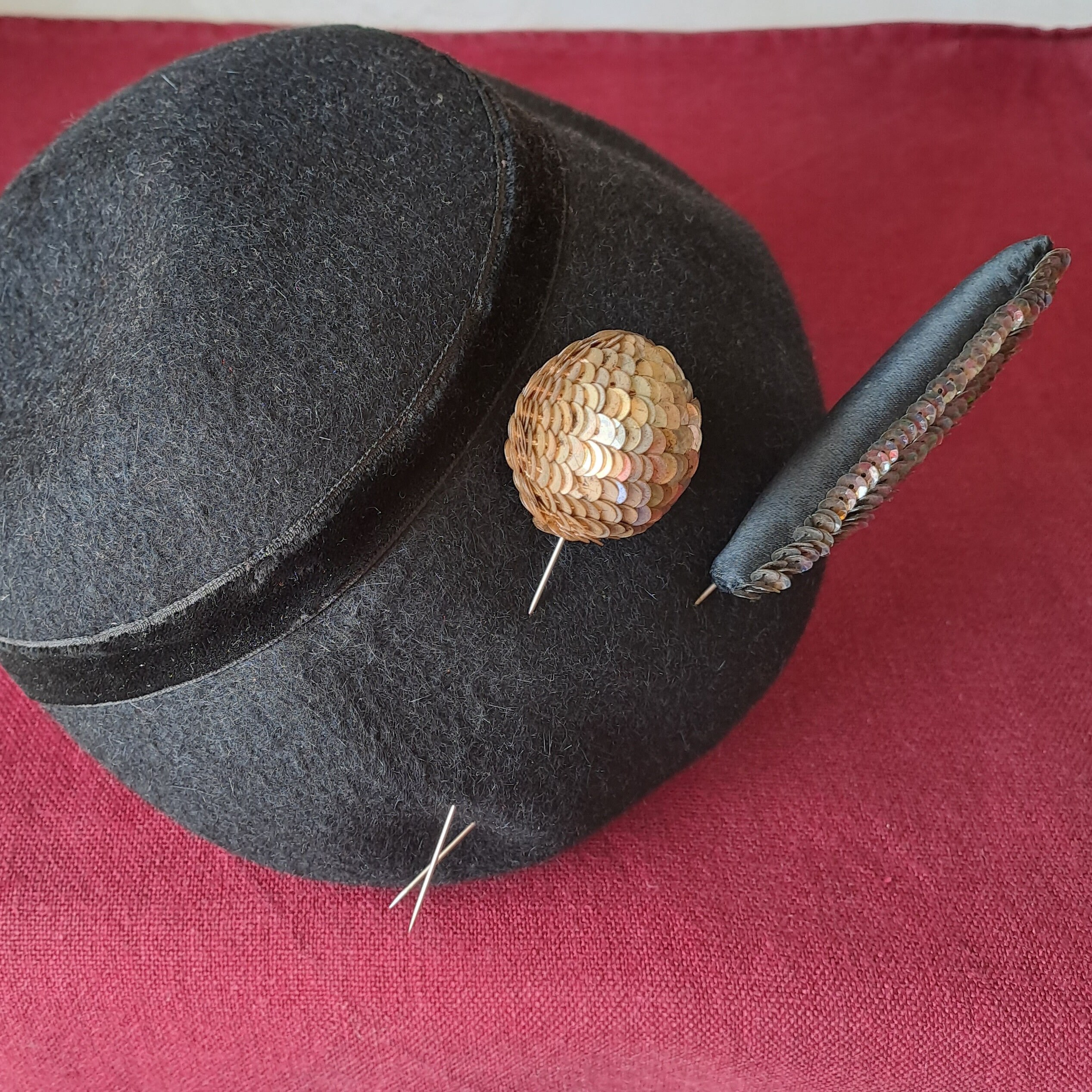 Set of 2 Big Vintage Fabric Hat Pins. 1 with Golden Sequins and 1 in Black Fabric and Silvery Sequins. Both with Steel needles.