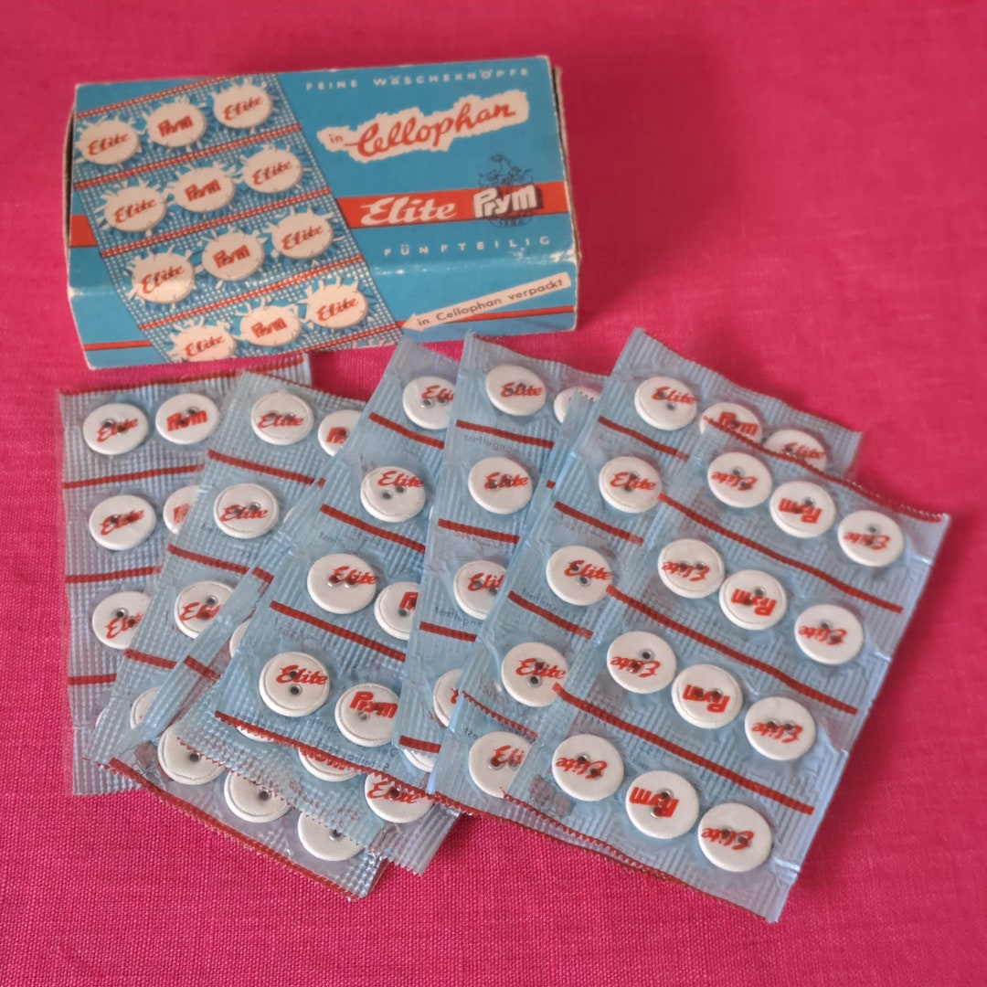 Button Box With 9 Old Linen Button Cards. All in Cellophane. 12 Buttons ...