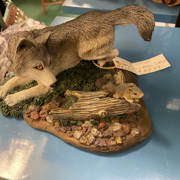 Living Stone Wolf Figurine Etsy