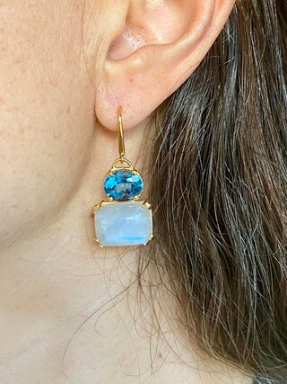 Orecchini Pendenti In Argento Placcato Oro Con Pietra Di Luna E Topazio Azzurro – Artigianali, 3,9 Cm