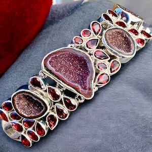 Chunky red garnet rough druzy wide bracelet, Heavy multi stone faceted garnet unisex bracelet in sterling silver, January birthstone