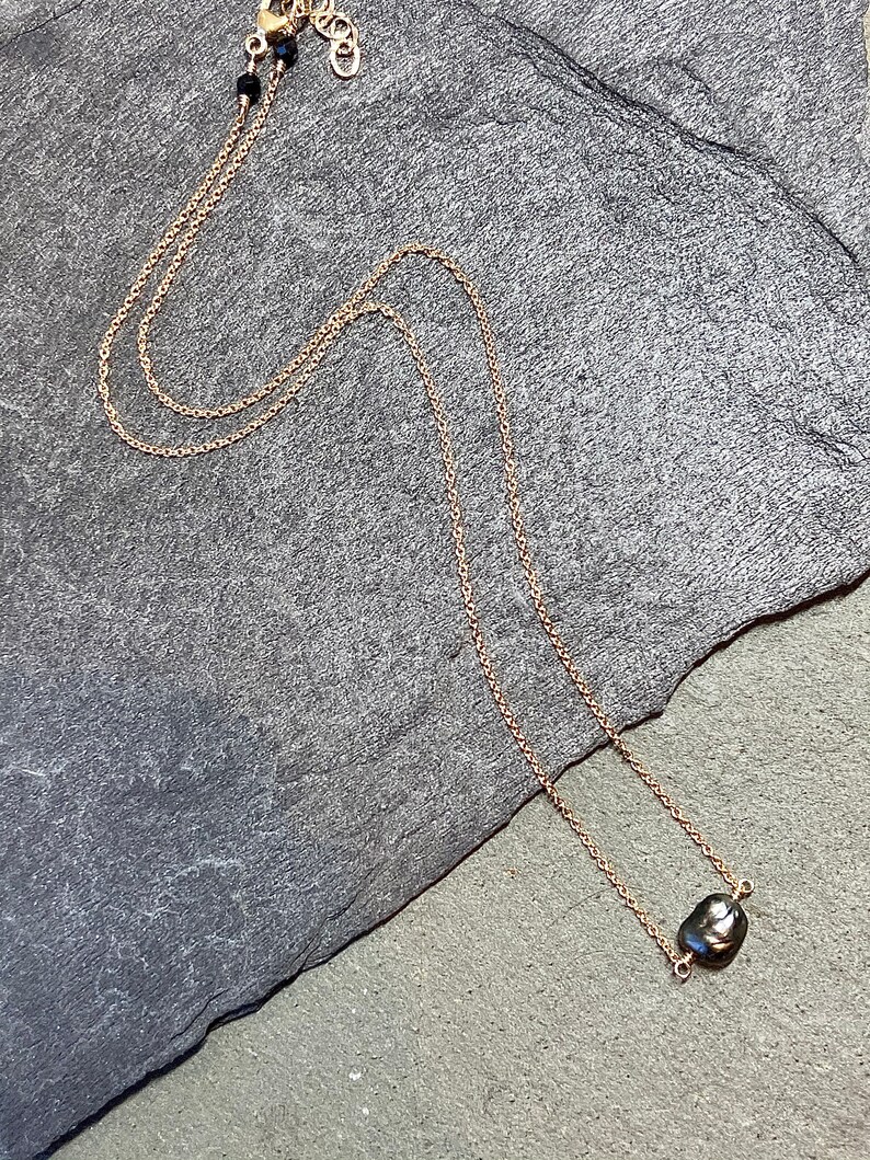 14K Tahitian Keshi Single Pendant Necklace 15-16