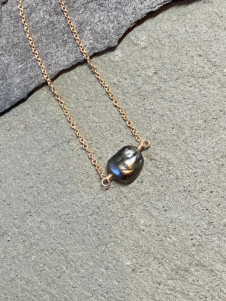 14K Tahitian Keshi Single Pendant Necklace 15-16