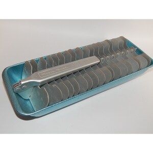 Vintage 1950's Aluminum Metal Ice Tray With Easy Release Handle