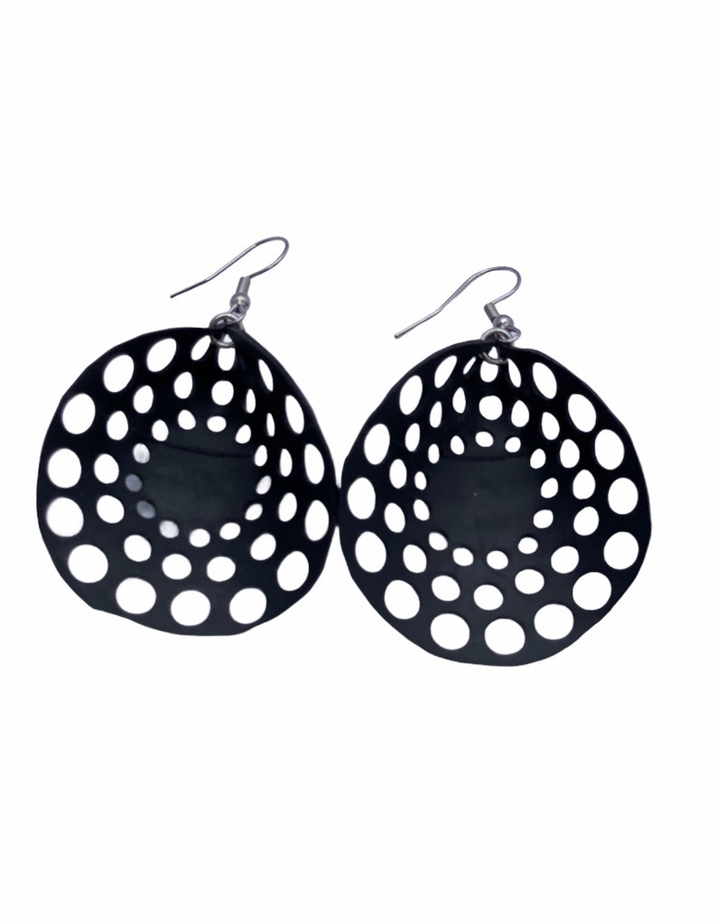 Upcycled vegan earrings from bicycle inner tube image 2
