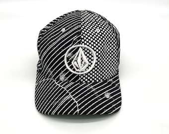 VOL COM black & white POLKADOT/stripes fitted hat cap