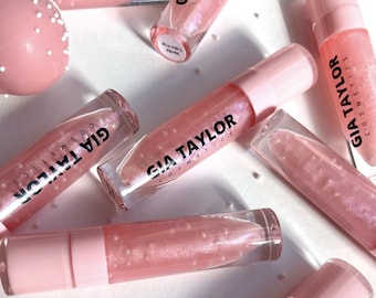 Vanilla Cakepop Gloss | Pink Pearly Iridescent shimmer gloss | vegan and cruelty free lipgloss | moisturizing and non sticky lipgloss