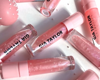 Cake Pop Gloss | Vanilla Cake gloss | Pink iridescent shimmer gloss | vegan and cruelty free lipgloss | moisturizing and non sticky lipgloss