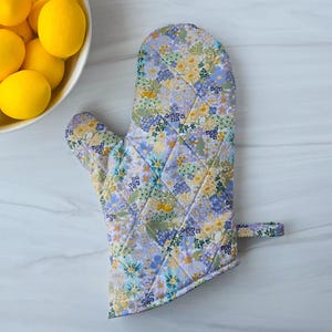 Handmade Rifle Paper Co Oven Mitt, Spring Kitchen Decor, Rifle Paper Oven Mitt, Mini Mitt, Holiday Gift for Mom, Floral Rifle Paper Set