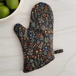 NEW! Rifle Paper Co Oven Mitt, Menagerie Garden Oven Mitt, Spring Floral Oven Mitt Set,  Modern Kitchen Accessory, Mother's Day Gift Set