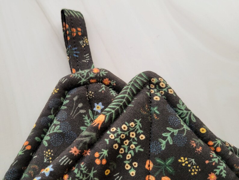 Rifle Paper Co. Menagerie Garden Pot Holder - Thumbnail 3