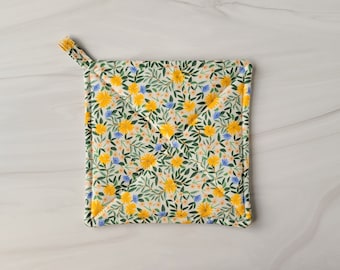 New! Rifle Paper Co Pot Holder, Rifle Paper Potholder, Handmade Daisy Fields Kitchen Decor, Floral Thick Potholder, House Warming Gift