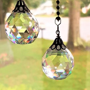 Faceted Crystal Ball Ceiling Fan and Light Pulls image 2