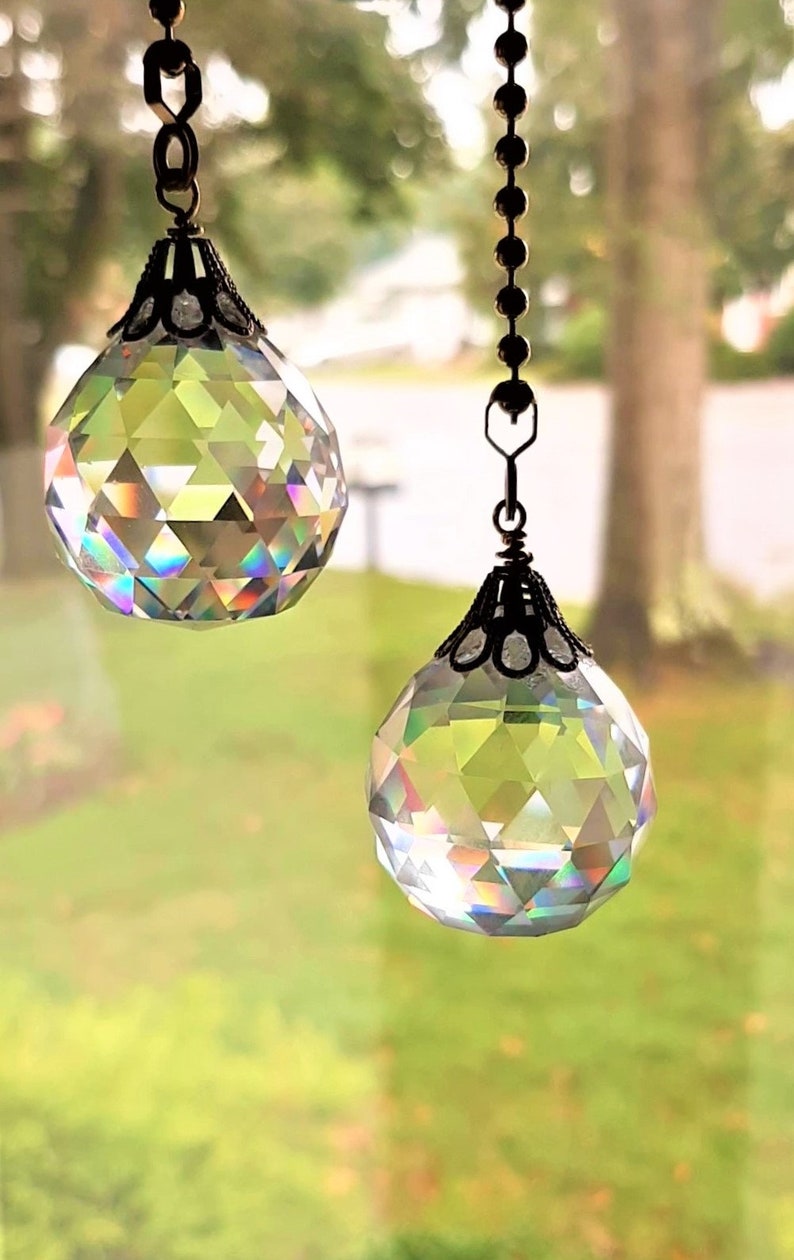 Faceted Crystal Ball Ceiling Fan and Light Pulls image 2