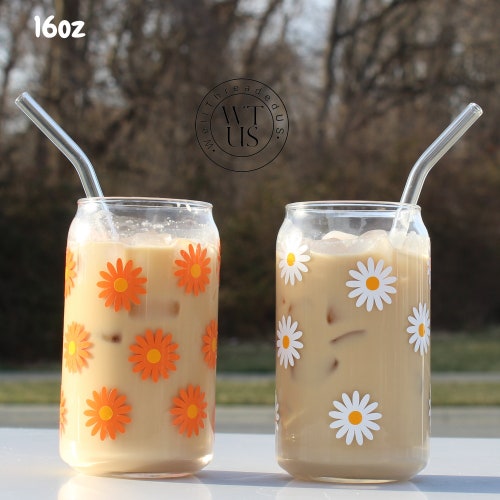 Daisy Cup Iced Coffee Glass Floral Glass Can with Lid Straw Cute Daisy Coffee Cup for Best Friends Coffee lover Gift