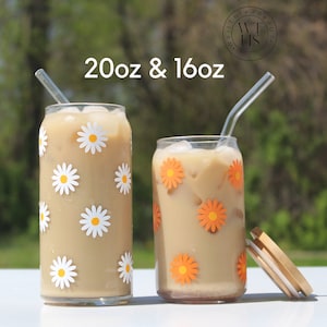 Daisy Cup Iced Coffee Glass Floral Glass Can with Lid Straw Cute Daisy Coffee Cup for Best Friends Coffee lover Gift
