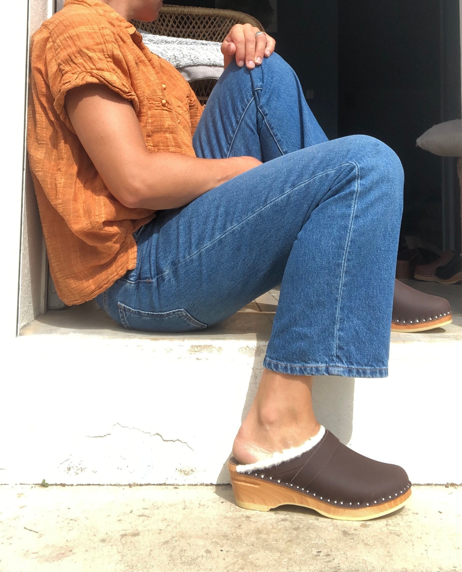 clogs fur