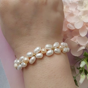 Dainty Flower pearl bracelet, Wihte and light orange pearl seed beads bracelet，Christmas gift for her