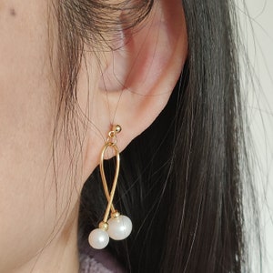 Pearl drop Earrings, 14K gold FILL Hoop Dangle Earrings, Freshwater Statement Earrings, Every day Earrings,Minimalist Pearl Earrings