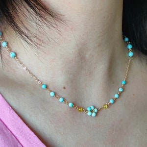 Minimalist Turquoise necklace, Gold wire flower pendant necklace, Danity turquoise Beaded necklace, Handmade jewelry Gift for her