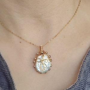 Baroque Pearl Pendant Necklace , Irregular Baroque Pearl Pendant Necklace ,Pearl Knot necklace,Pearl Medallion Necklace,Bridesmaids Gifts