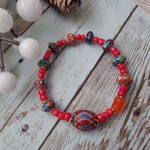 Cadeaux personnalisés, bracelet brillant népalais, bracelet en perles du commerce africain à chevrons, bracelet orange unique pour elle, idées cadeaux pour petite amie