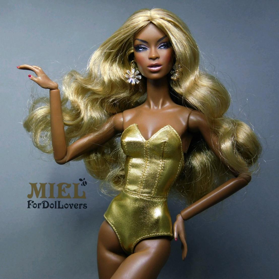 Barbie - シャネル！バービー人形 Barbie」のアイデア 72 件 | バービー, バービー人形