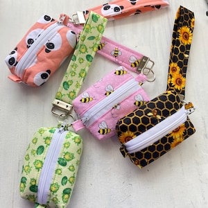 Boxy Bag Schlüsselbund, Armband, Mini Boxy Beutel, Chapstick Halter, Debitkartenhalter, Tamponhalter, Geldbörse, Notfallset